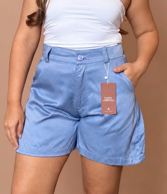 Short Azul cielo